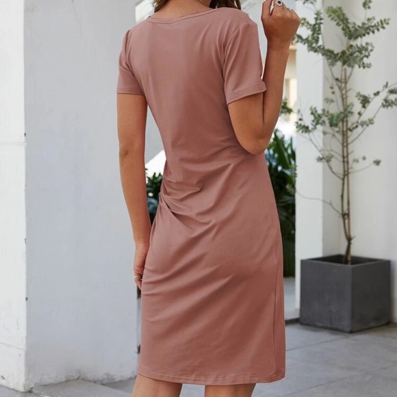 🆕LAST ONE!🛍 Blush Pink Crossover Hem Dress - Picture 4 of 5